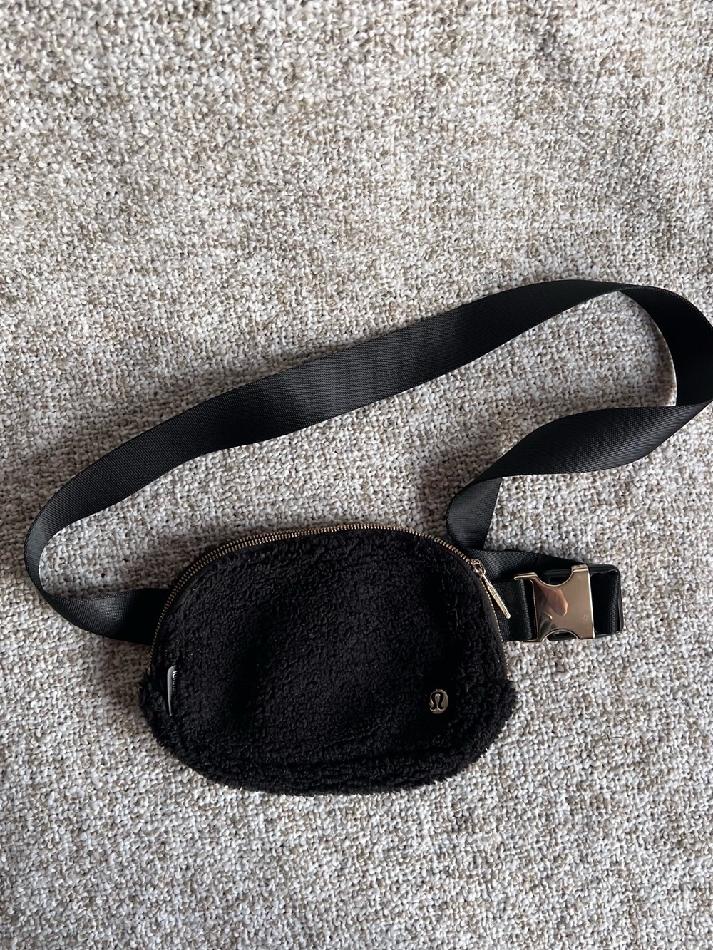 Lululemon Everywhere Belt Bag Black Sherpa Fleece Gold Hardware